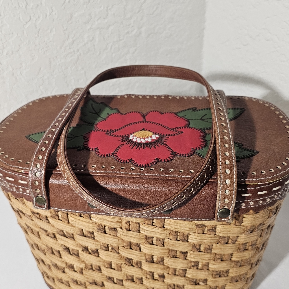 Isabella Fiore Flower Basket Satchel - Picture 13 of 16